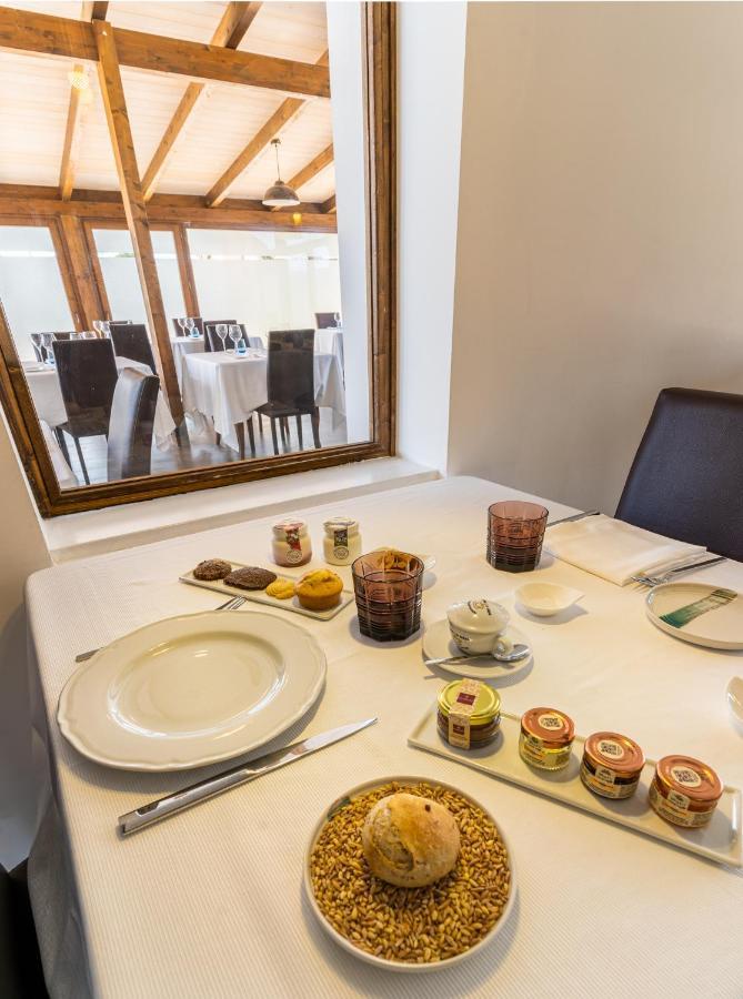 Casa Corsetti - Locanda E Ristorante 마지오네 외부 사진